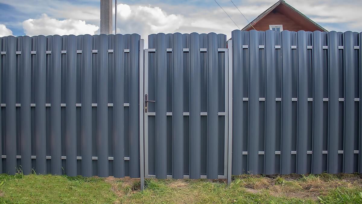 Металлический штакетник 1